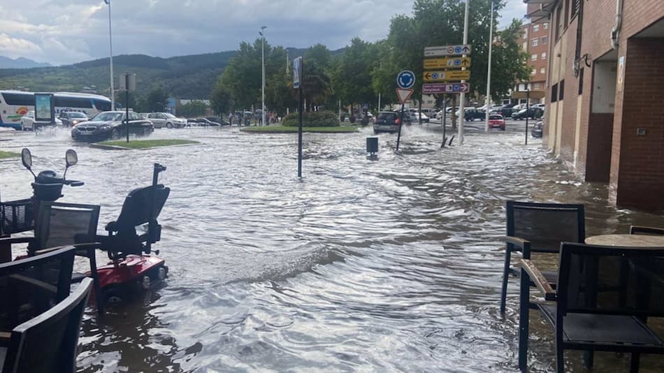 aviso de inundaciones y servicio de mantenimiento